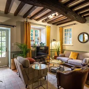 https://cottage-livingstone.inbrittany.com